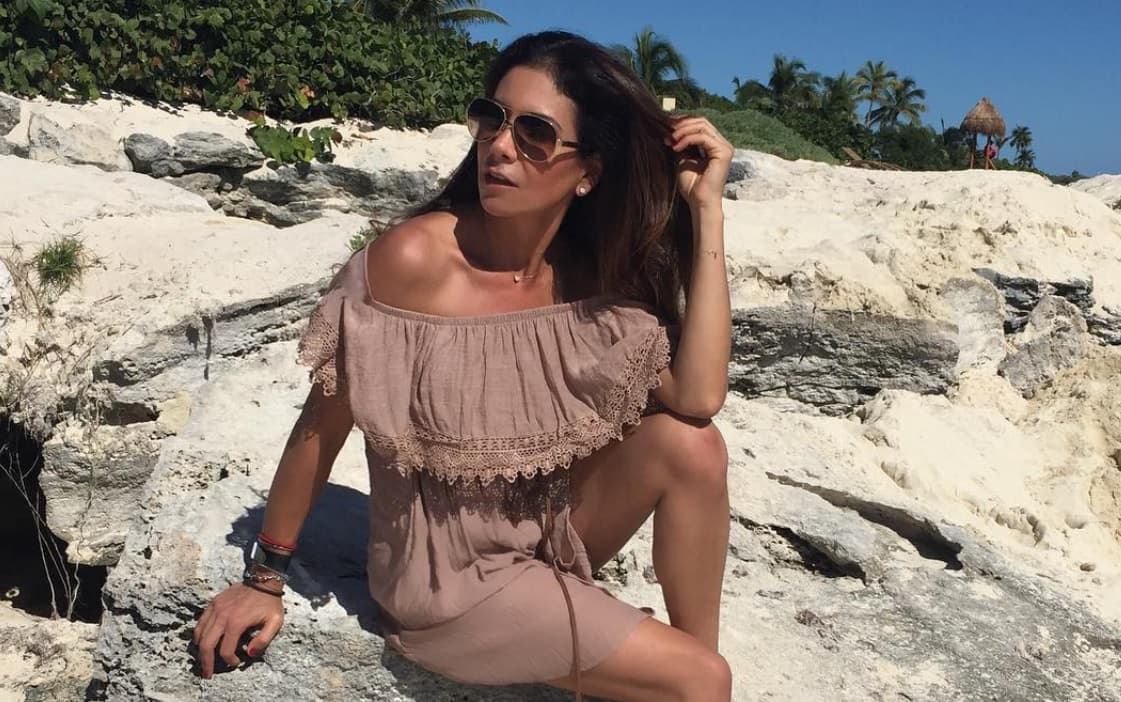 Paty Manterola enamora con sensual bikini
