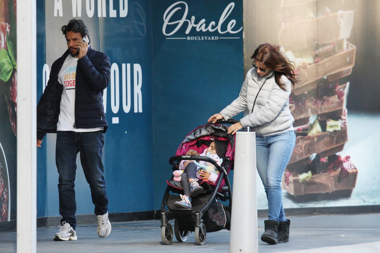 Alessandra Rosaldo enamora con tiernas fotos junto a Eugenio Derbez y Aitana