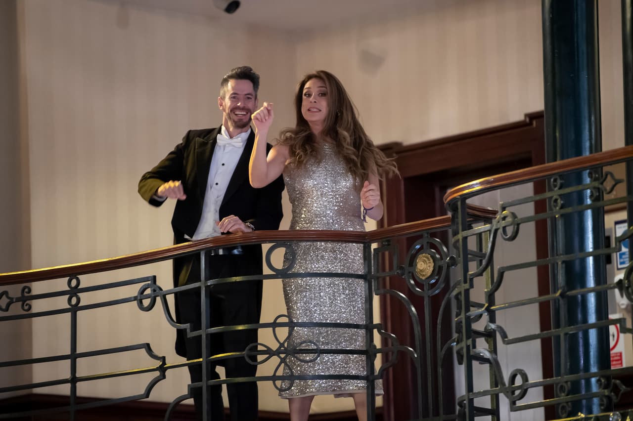 Benjamín Rivero y Marcia Coutiño son otros dos de los actores involucrados en estos capítulos. Él estará en 'Cuando un hombre te enamora' (Gloria Trevi y Alejandra Guzmán).
