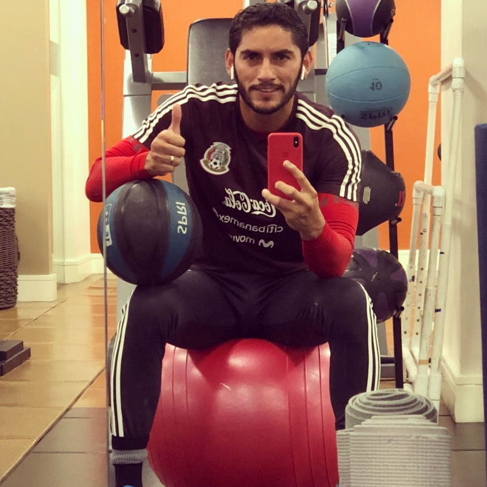 Jesús Corona - Portero