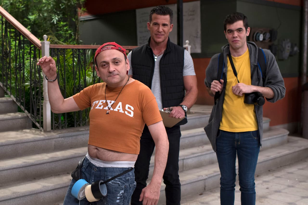 FOTOS: ¡Los Vecinos in fraganti!