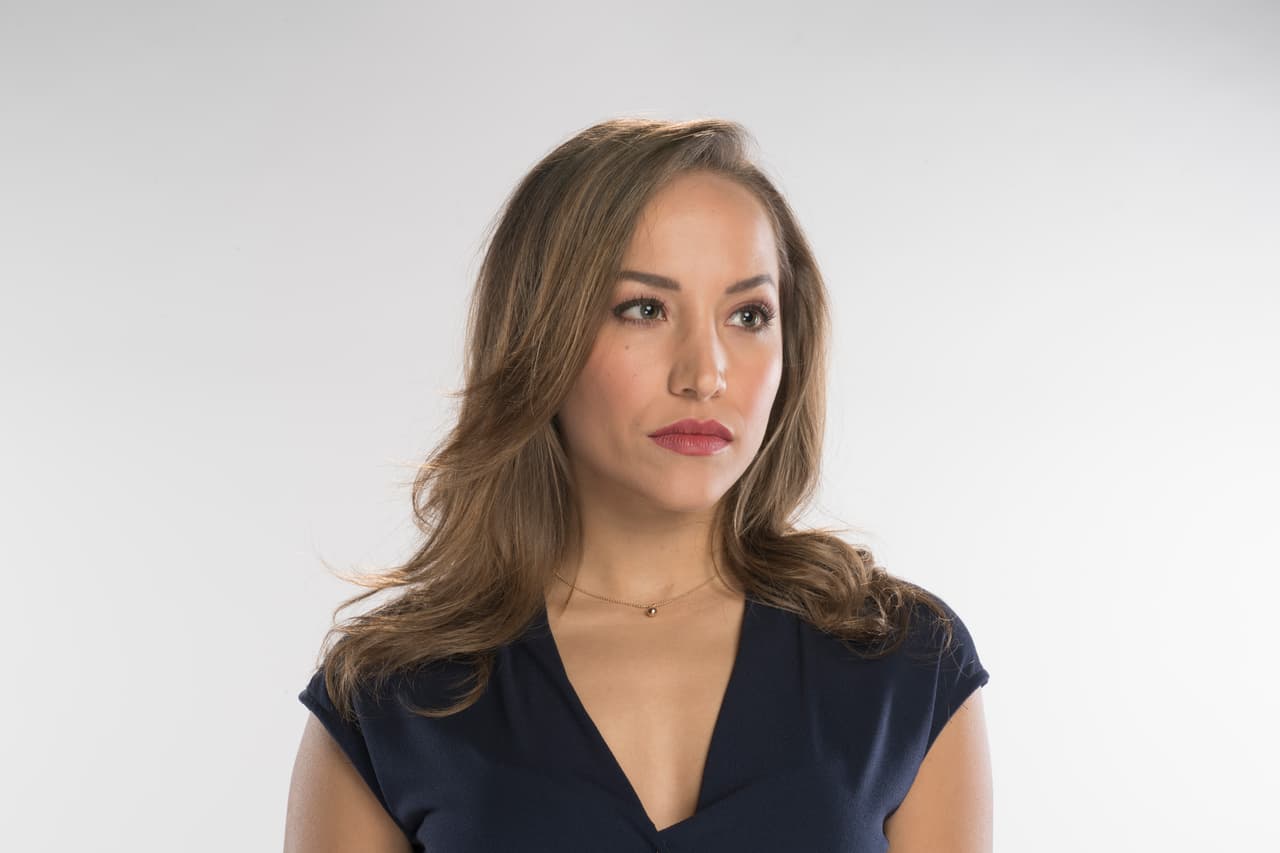 Renata Barranco (Jessica Díaz). No teme decir lo que piensa lo cual hará que Guille poco a poco se termine enamorando de ella.