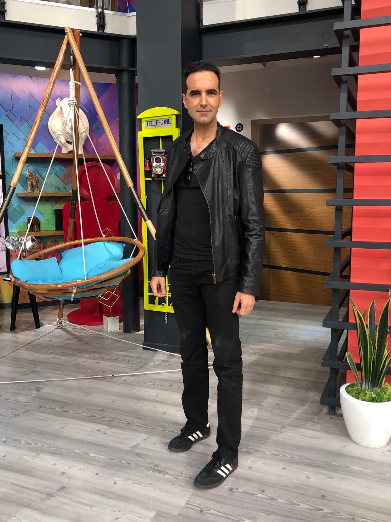 Con quién quieres que se quede “El chino”… Lupita o Alicia.