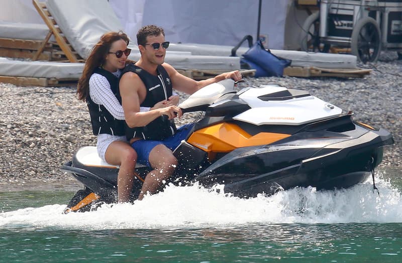 Así cubría Jamie Dornan su ‘paquete’ en filmación de 'Cincuenta Sombras'