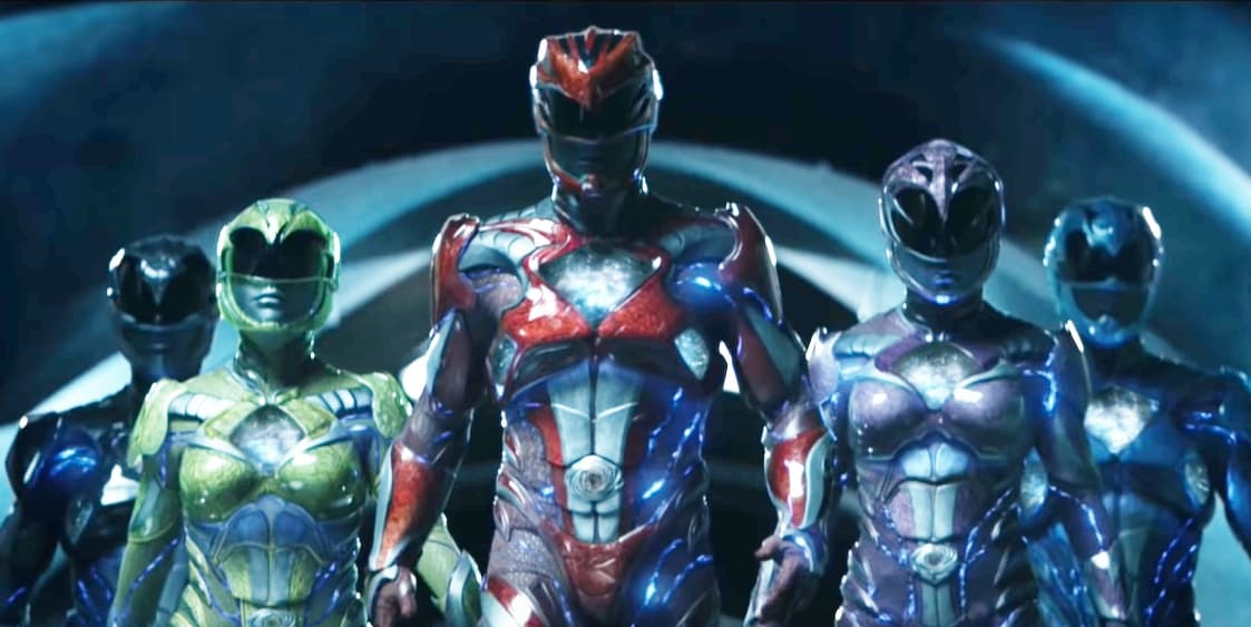 <b>'Power Rangers'</b>
<br>La popular serie de televisión 'Power Rangers' tuvo su oportunidad en el cine, misma que provocó opiniones divididas de los fans debido a su extraño ritmo para contar la trama y sus torpes escenas de acción.
<br>