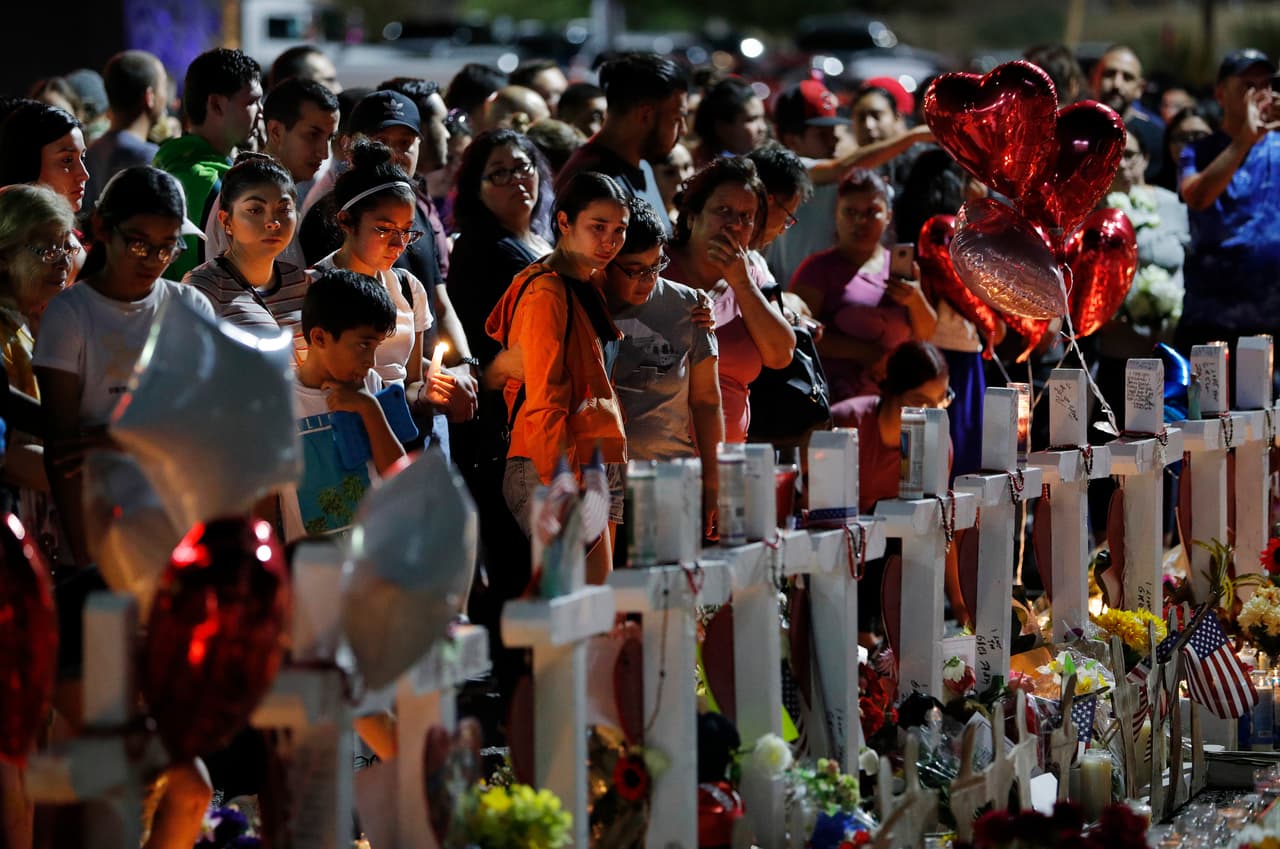 'Amor Eterno' se convierte en el himno para recordar a las víctimas del tiroteo en El Paso