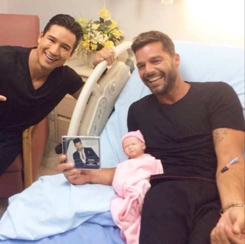 ¡Ricky Martin da a luz a nuevo bebé!