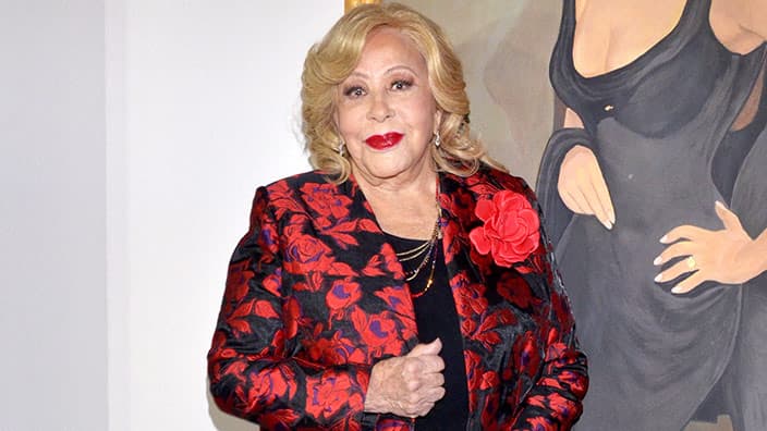 Silvia Pinal se convertirá en abuela de su primer nieto varón