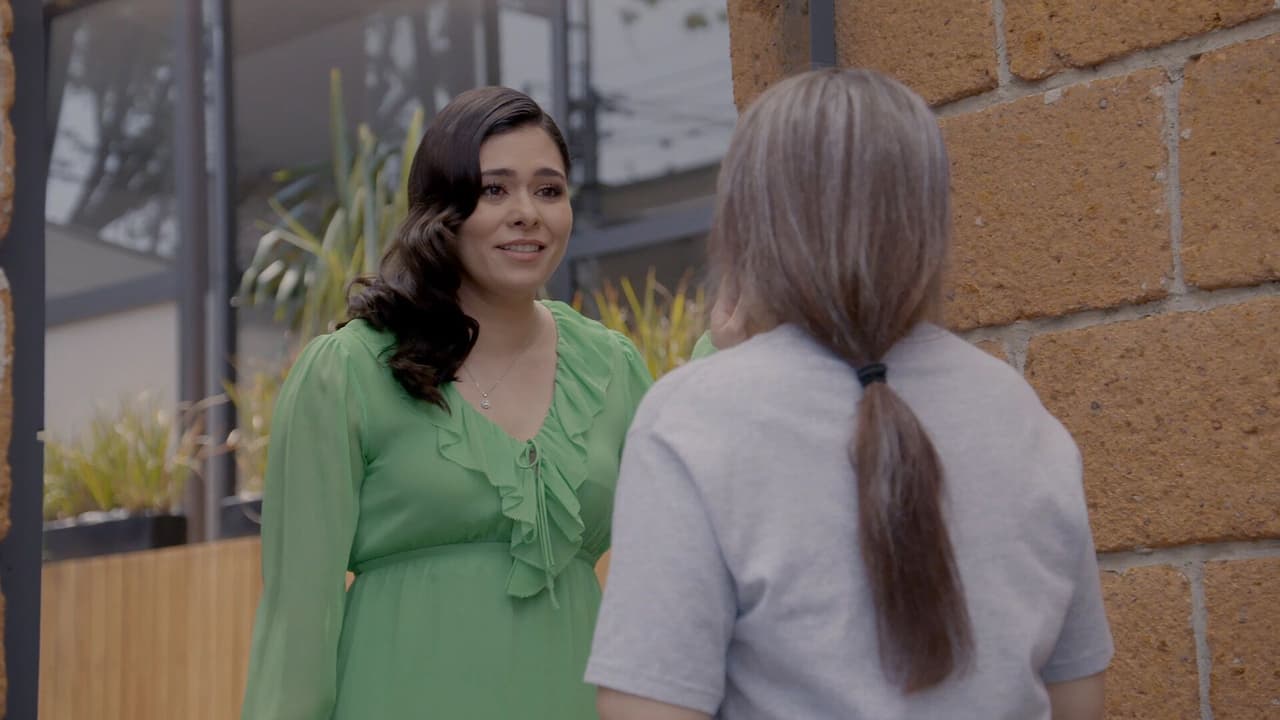 La Rosa de Guadalupe: Gloria cumple su deuda con la sociedad y descubre que es abuela