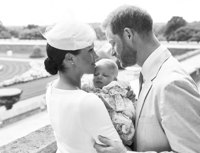 Meghan Markle y el príncipe Harry celebran el bautizo de su hijo en el castillo de Windsor
