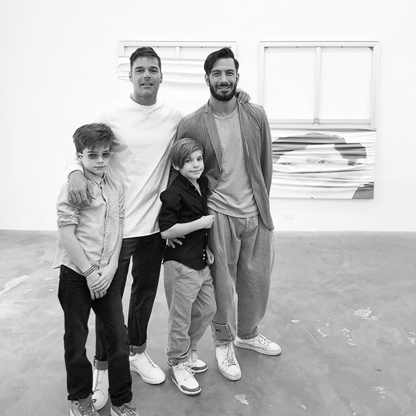 La familia de Ricky Martin está integrada por sus cuatro hijos: Matteo, Valentino, Lucía y Renn.