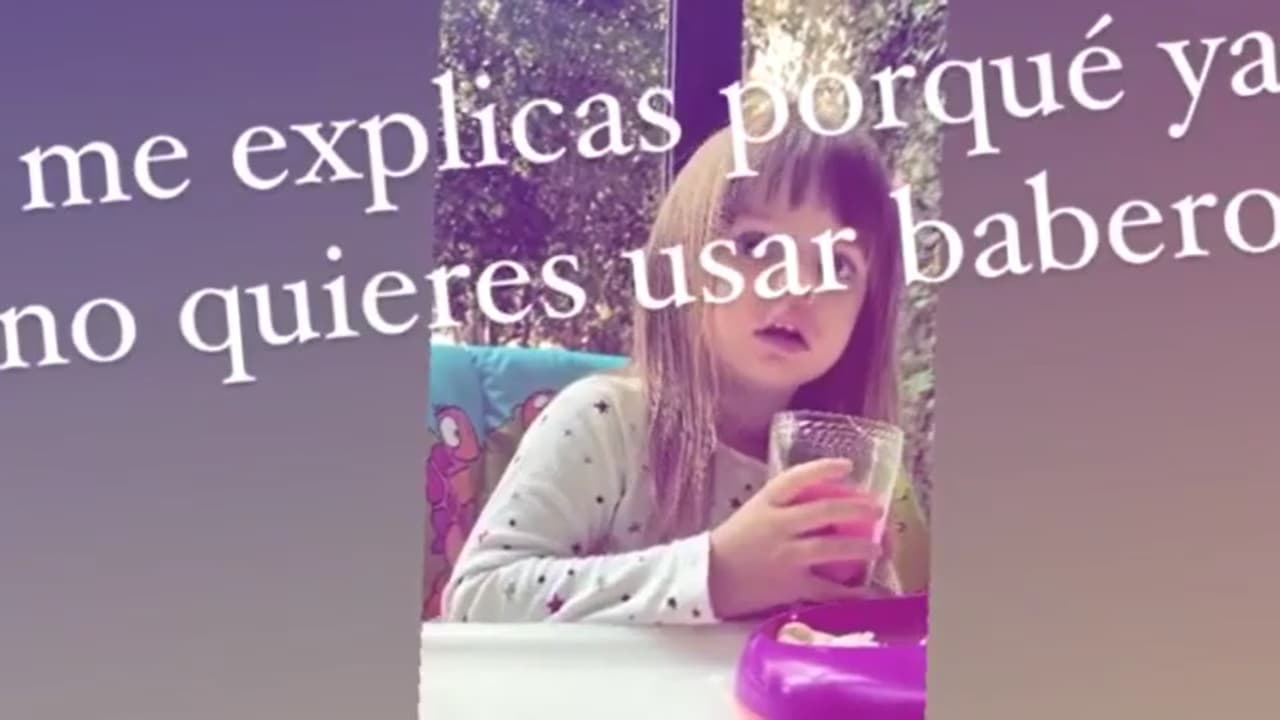 “Me explicas por qué ya no quieres usar babero”, se escucha decir a la actriz, quien de inmediato recibió una peculiar respuesta de Kailani: “Es que ya soy una niña grande, ya no uso babero”.
