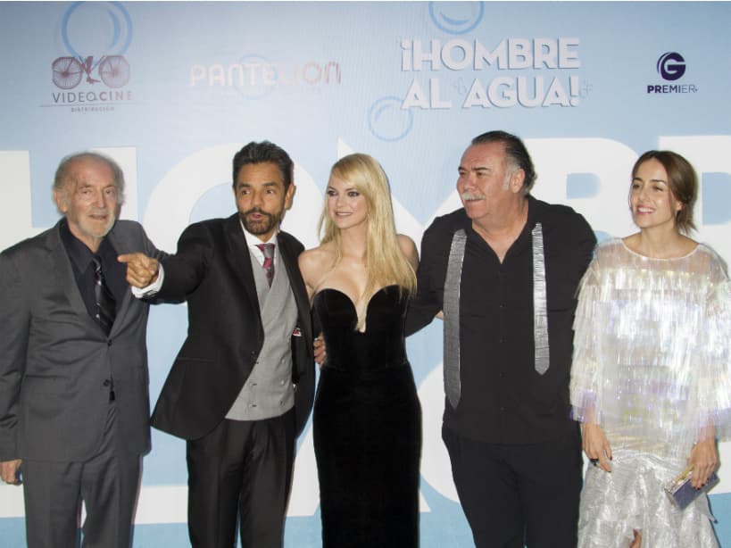 Eugenio Derbez y Anna Faris junto a Cecilia Suárez, Jesús Ochoa y Fernando Luján presentaron en la Ciudad de México 'Hombre al agua'