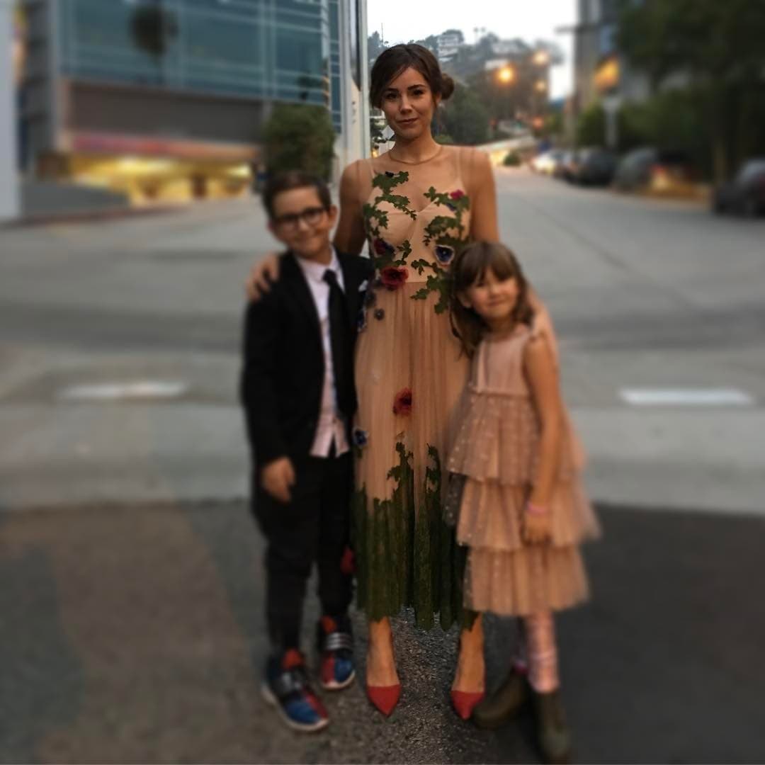 Tras un año de relación, Camila Sodi y Diego Luna se convirtieron en padres de Jerónimo, quien nació el 9 de agosto de 2008. Fiona, su segunda hija, llegó a sus vidas el 2 de julio de 2010. En 2013, la pareja se separó.