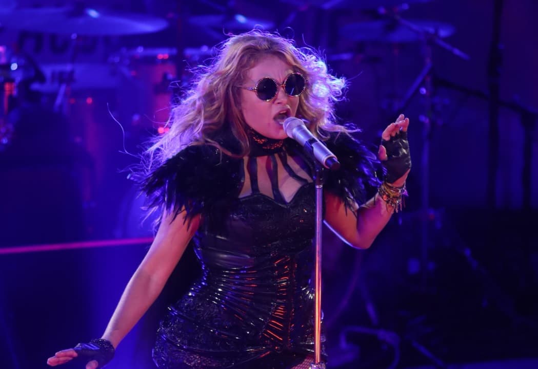 Paulina Rubio es criticada por fingir acento 'español'