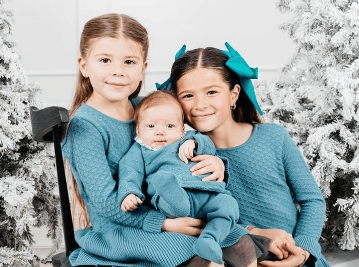 “Nada como este momento!!! Mi princesita Carlota nació a las 19:33 pm! Felicidades Magda y gracias a todos por sus felicitaciones, gracias a Dios!!! Todo bien”, destacó.
