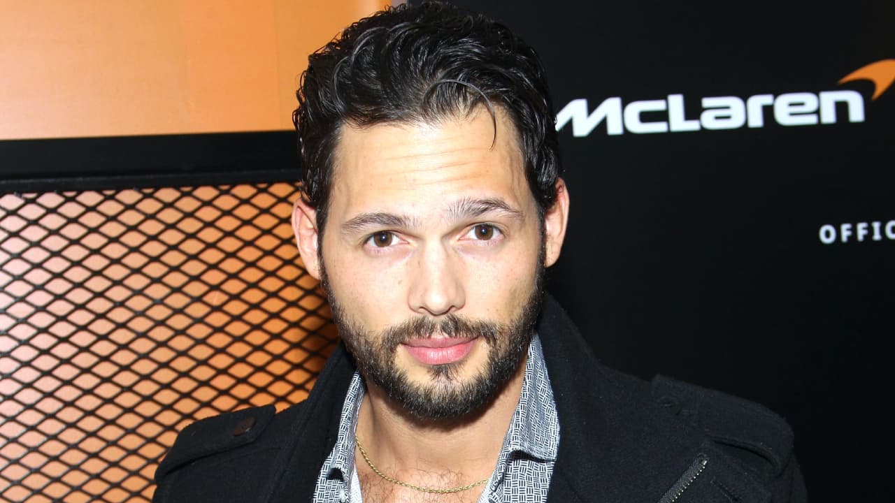 Emmanuel Palomares revela si dejó la soltería y tiene romance con una famosa