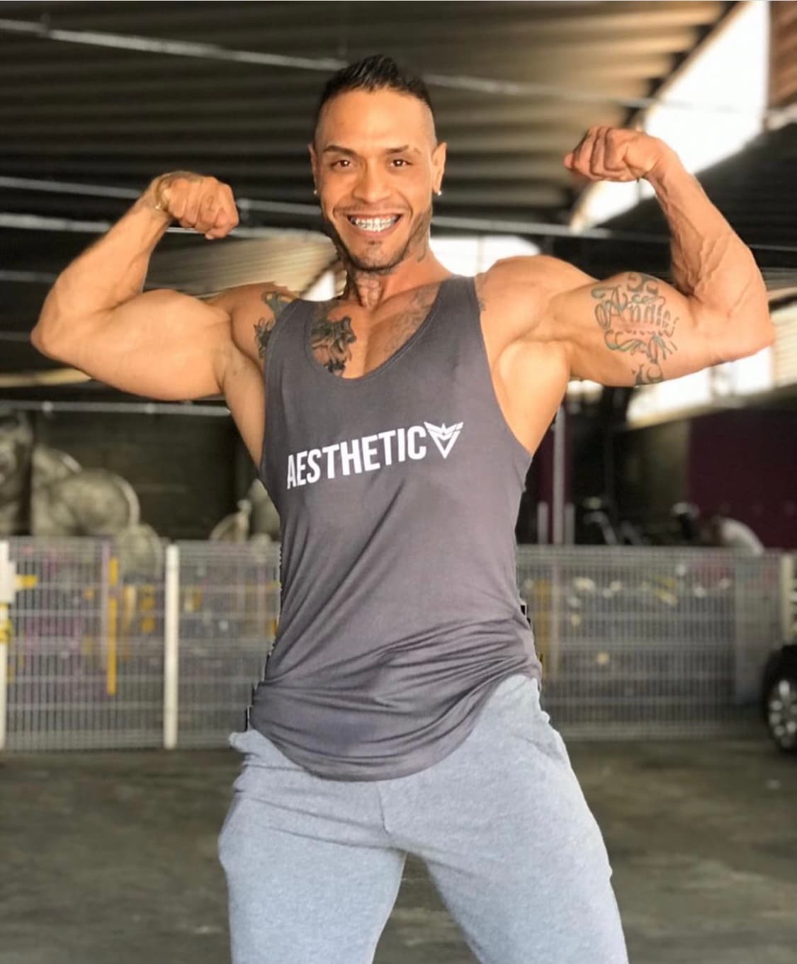 Respecto a cuál es la identidad de su "amante", de acuerdo con información de su cuenta de Instagram, Montaño es un joven apasionado del fitness, incluso a nivel profesional.