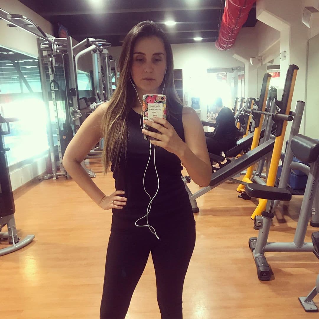 En mayo de 2019, la intérprete de ‘Roberta’ en ‘Rebelde’ envió también un mensaje motivacional que acompañó con una selfie en la que aparece con el rostro sin gota de maquillaje desde el gimnasio.