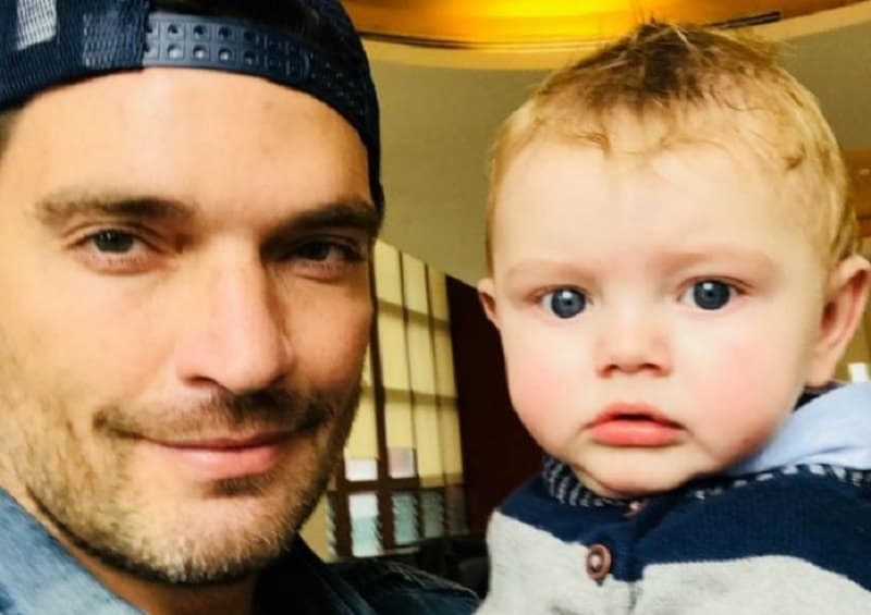 Julián Gil confiesa por qué dejó plantado a Matías en los tribunales