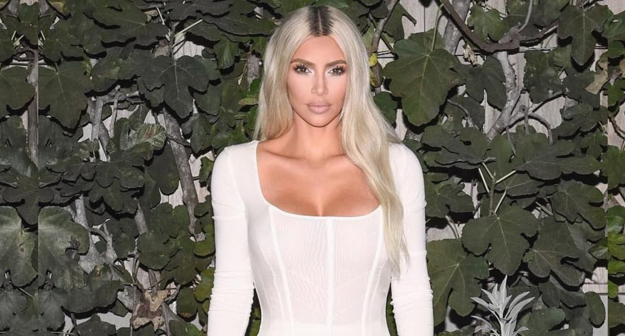 Irreconocible y sin cirugías: así era Kim Kardashian a los 17 años