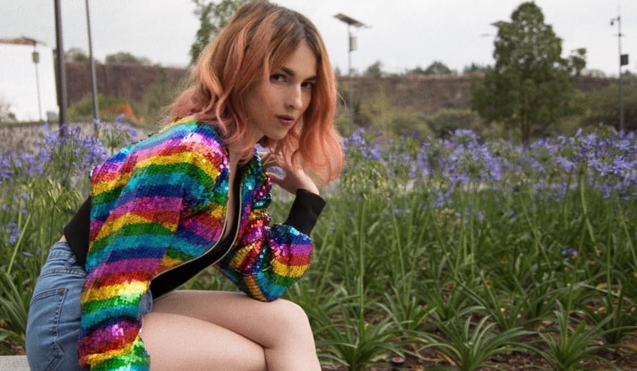 Paty Cantú muestra más que su traje de baño en atrevida foto