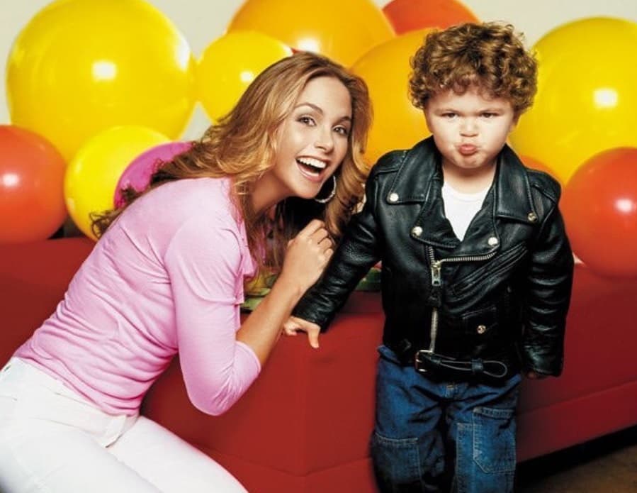 A la par, Lucero también se ha desarrollado en distintas facetas en su vida, pues es madre, hija, novia y hermana. Precisamente, a continuación te presentamos a su único hermano, el empresario Antonio Hogaza.