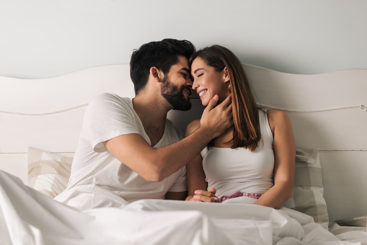 3 maneras de hacer que tu pareja piense en ti todo el día