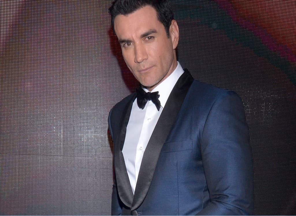 David Zepeda enseña su 'paquete' y...¡desilusiona a fans!