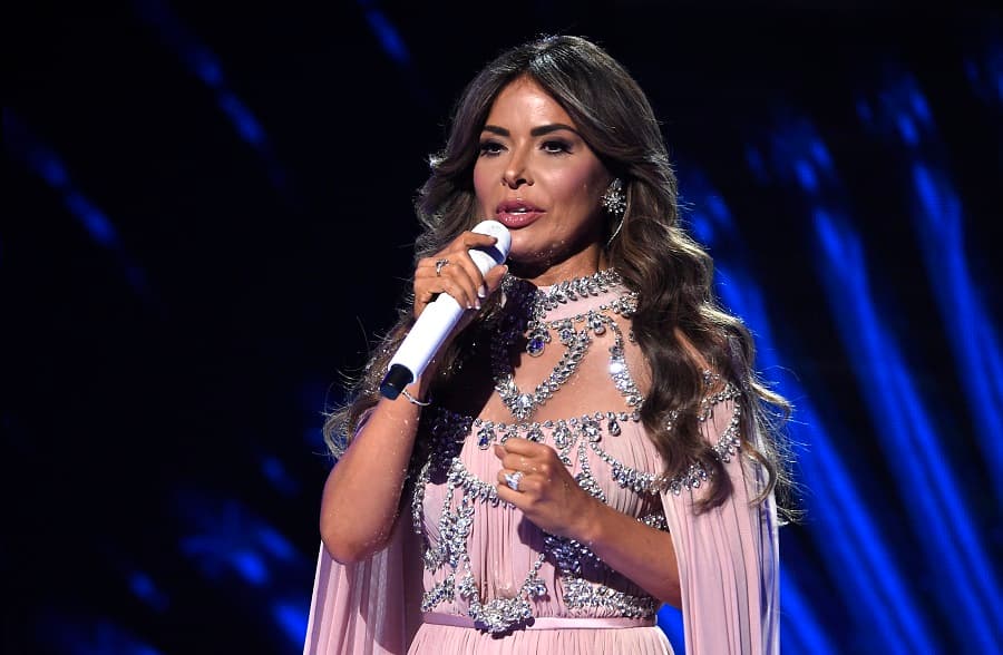 Gloria Trevi termina el mes del Orgullo LGBTQ+ consentida de sus fans en Arena CDMX
