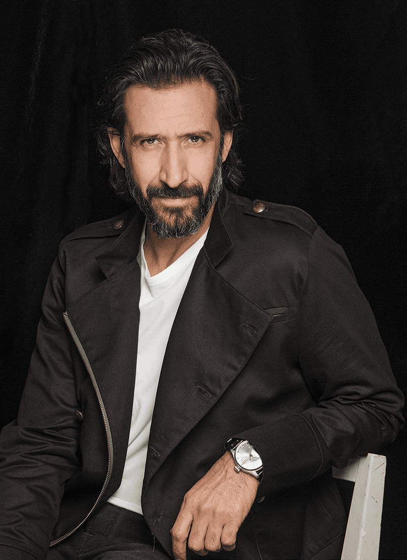 José María Yázpik se estrena como director en 'Polvo' y presume el tráiler