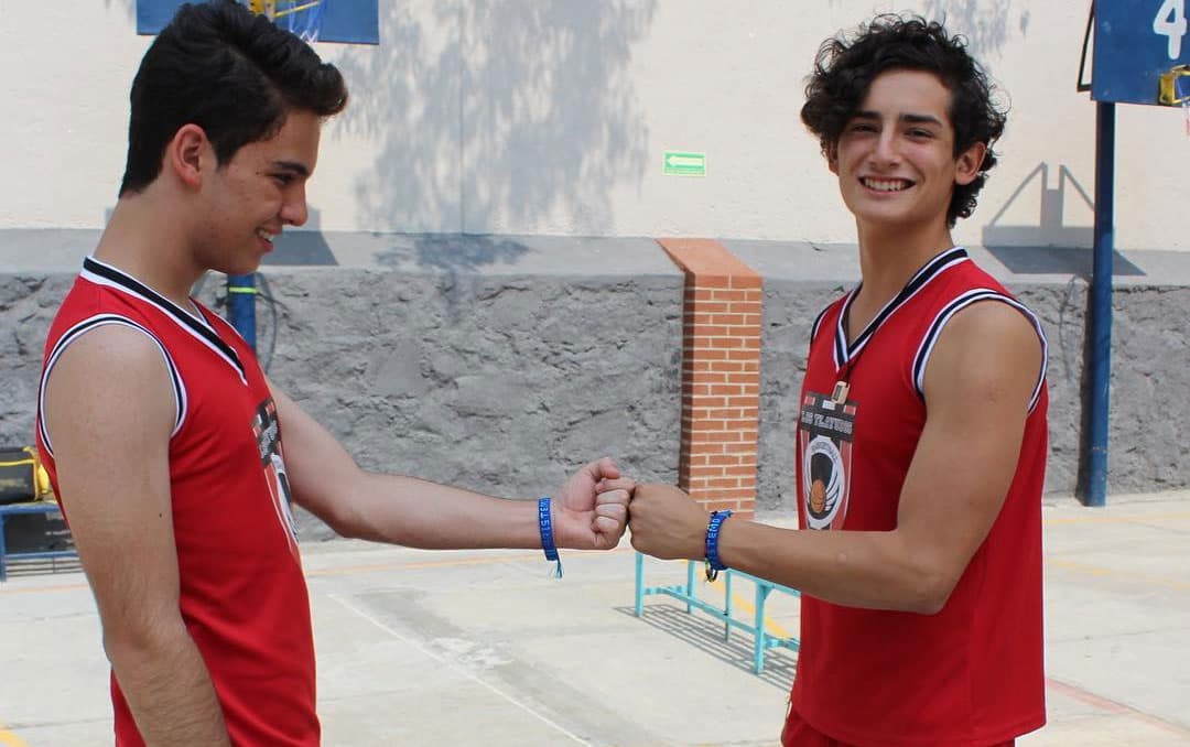 Fans piden ‘a gritos’ que haya tierno beso entre ‘Aristemo’
