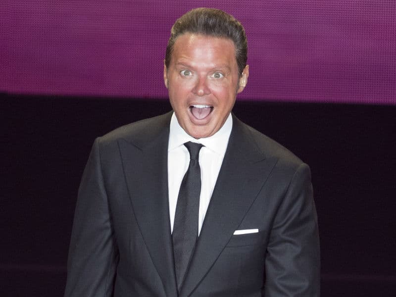 Medios nacionales rumoran que la mamá de Luis Miguel es vagabunda en Argentina