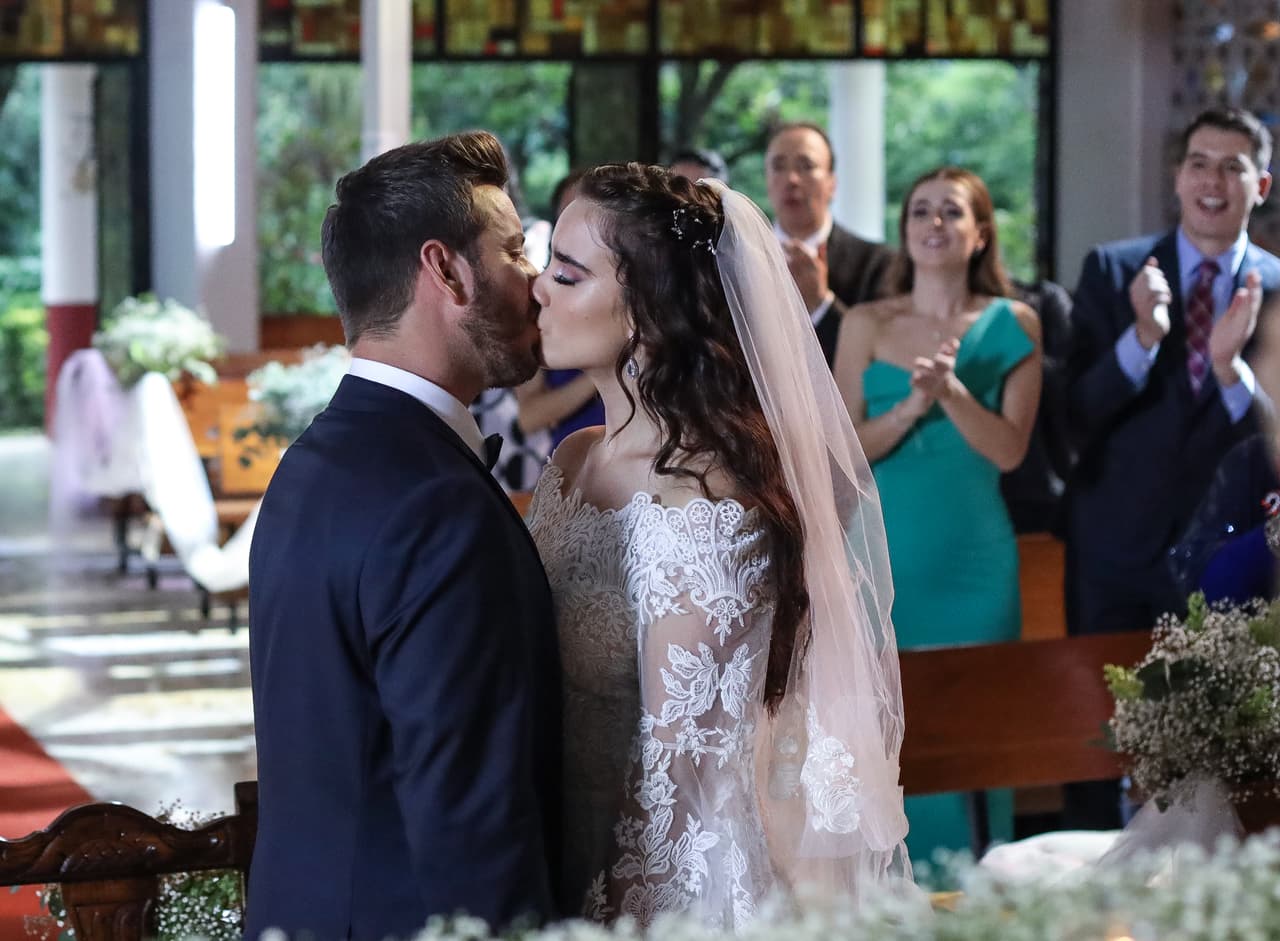 Gala Montes y Juan Diego Covarrubias lideran el rating en el final de 'Diseñando tu Amor'