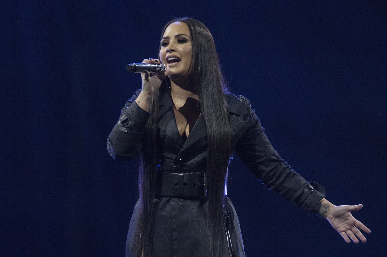 Demi Lovato en uno de sus conciertos en Londres