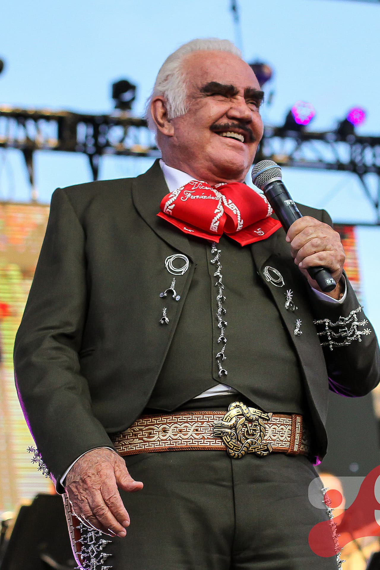¿Qué es el síndrome de Guillain-Barré, enfermedad que padecía Vicente Fernández?