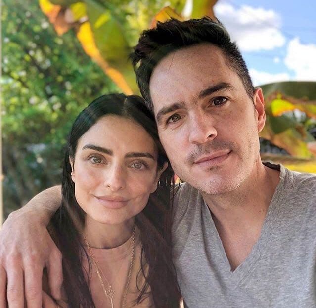 "Decidimos, desde hace un tiempo, fortalecer la relación de amistad y parar la relación de pareja. Retomar la individualidad para investigar qué está pasando, dar espacio a sanar, reconstruir, transformar", escribieron ambos en Instagram.