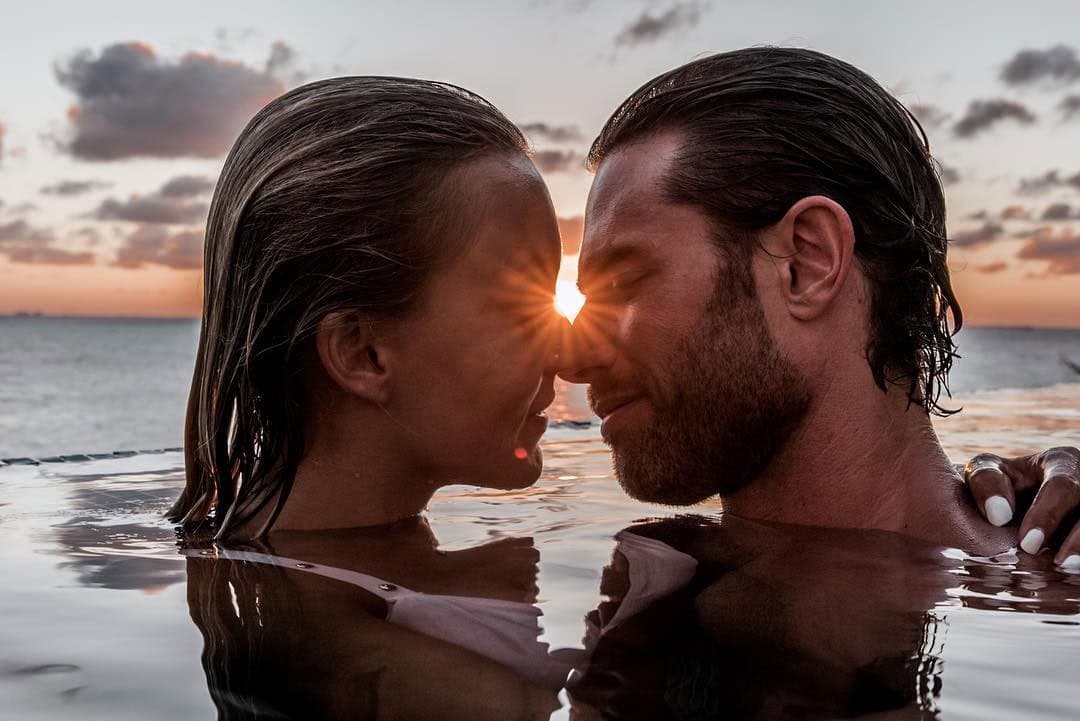 Sebastián Rulli dedica mensaje tan romántico a Angelique Boyer que cautiva a fans