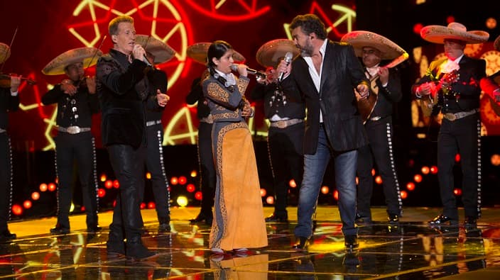 Mariana Nájera canta con Emmanuel y Mijares