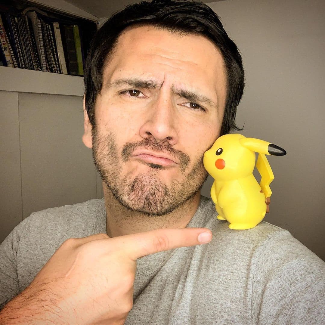 Lolo Jiménez, exparticipante de un reality musical, pasó días hospitalizado por su contagio de Covid-19. Aunque hasta el momento su familia no ha hecho declaraciones al respecto, la noticia de su muerte trascendió este 16 de febrero de 2021.