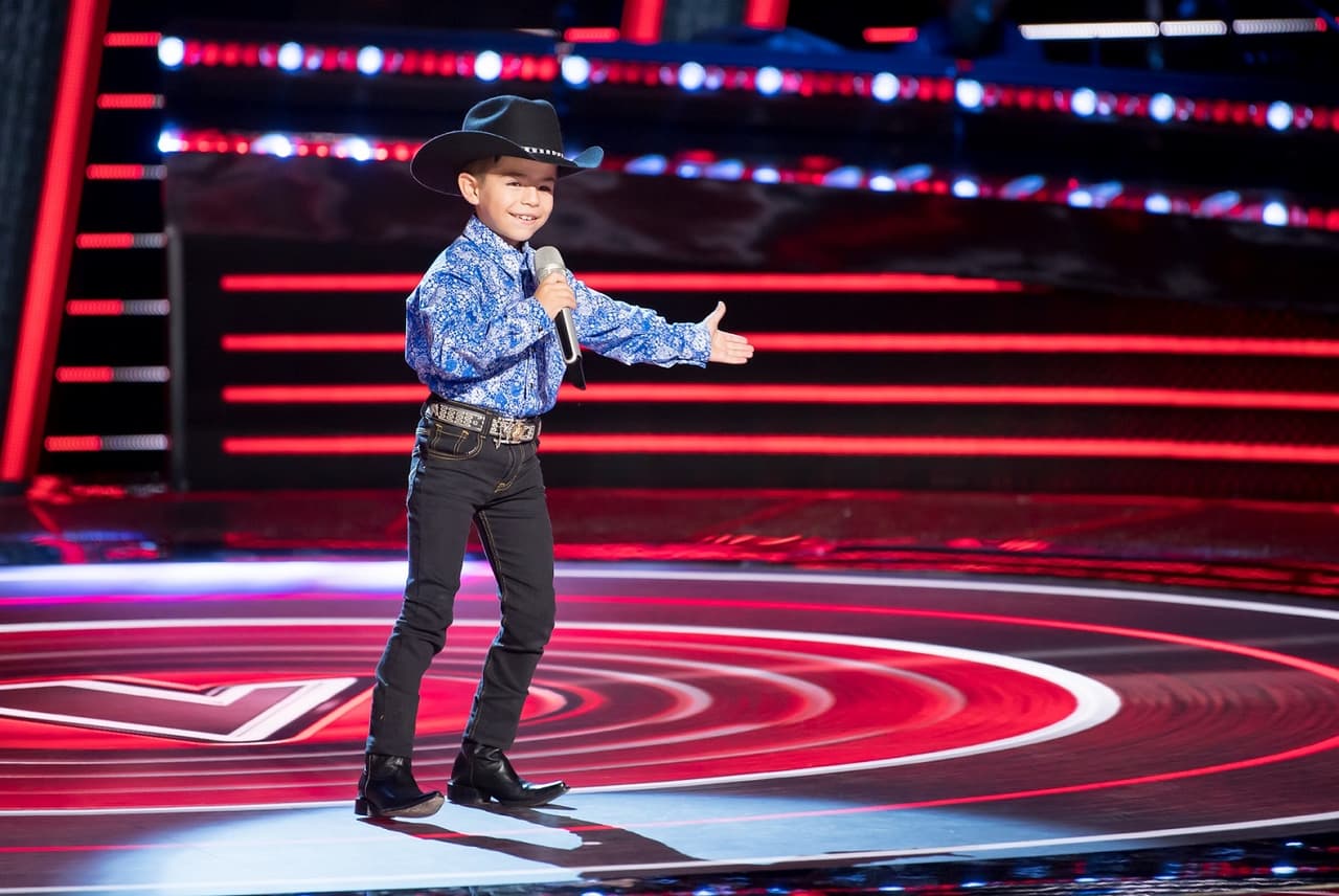 Roberto Xavier, de Aguascalientes, se quedó con Lucero, tras su interpretación de
<i> "</i>Canto a la madre".