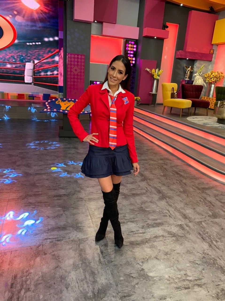Lo que pocos saben de Cynthia Urías es que realizó una participación especial en la telenovela 'Rebelde' en el 2004.