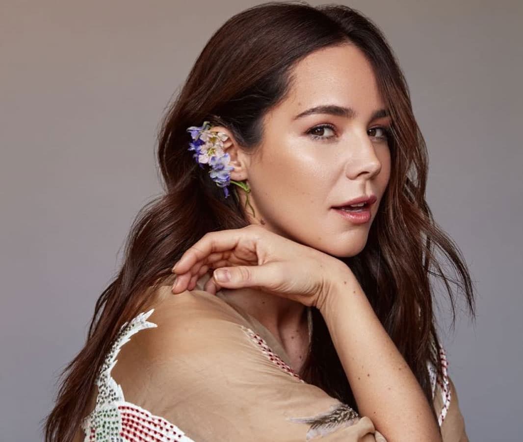 Por esta razón, Camila Sodi no muestra el rostro de sus hijos en redes