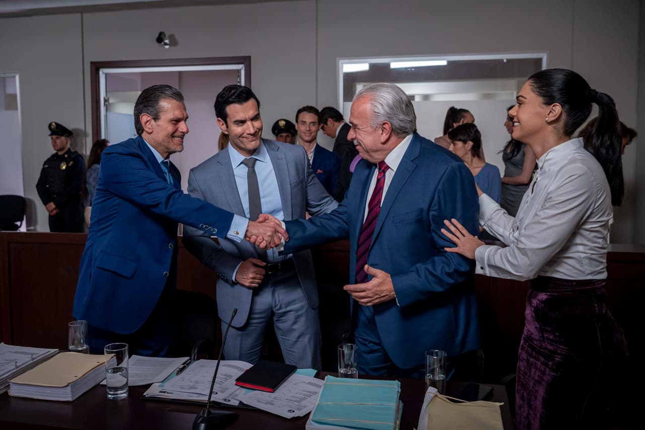 Gracias al testimonio de David y de Mireya, el caso se desestimó y Vega y Asociados le conceció a Gonzalo la oportunidad de regresar como director del Instituto de Especialidades Médicas.