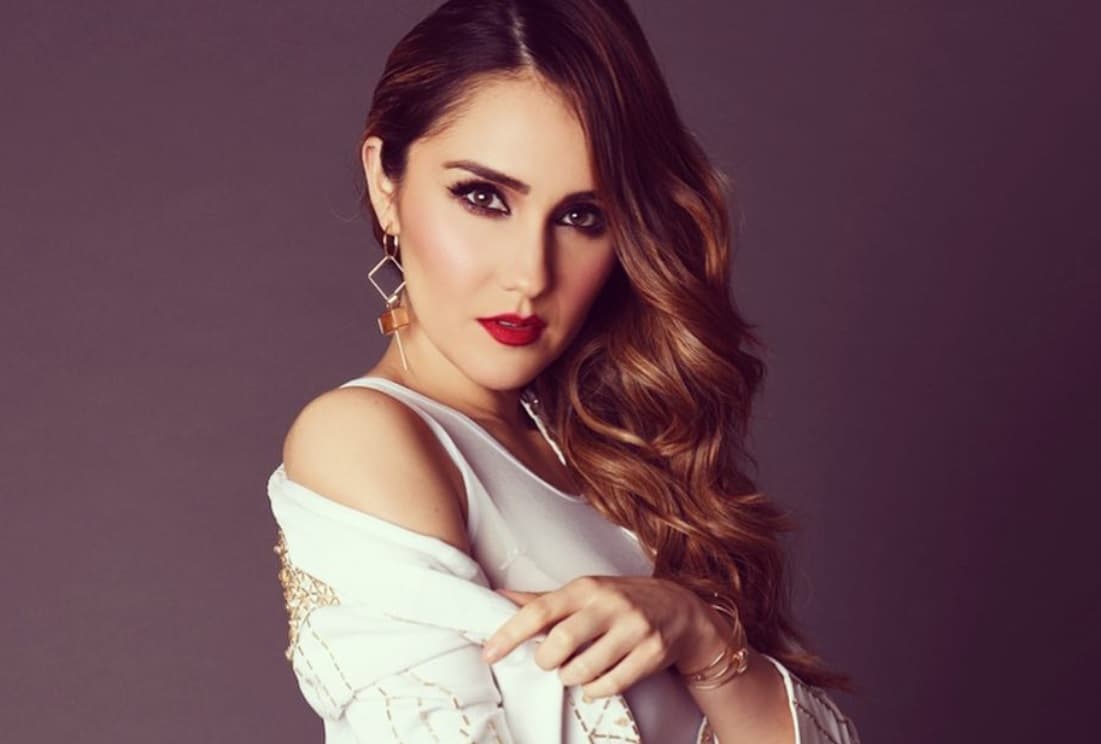 Foto íntima de Dulce María causa polémica en redes